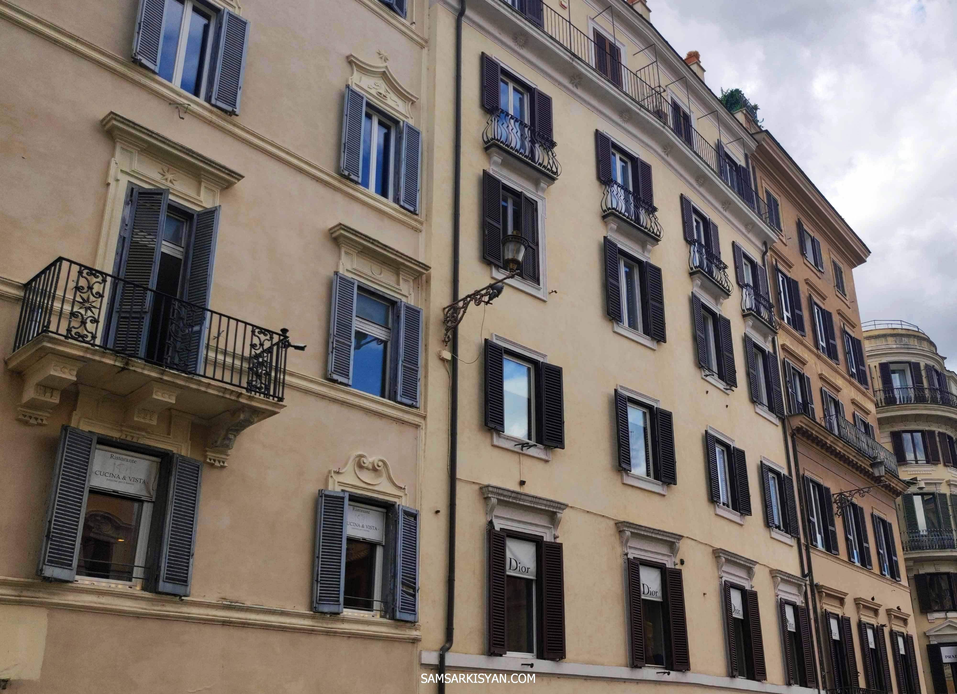 Piazza di Spagna, Rome
