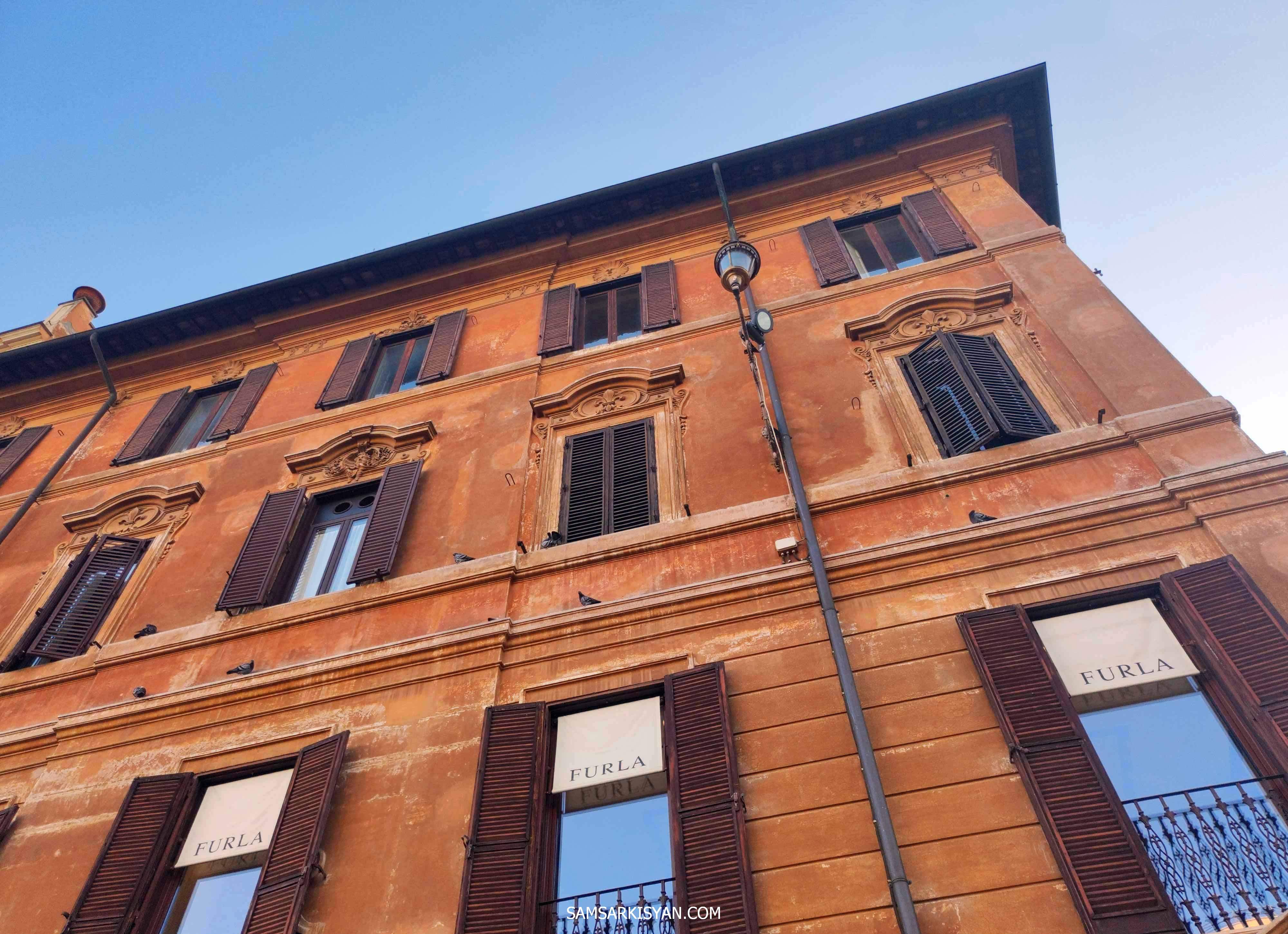 Furla store, Rome