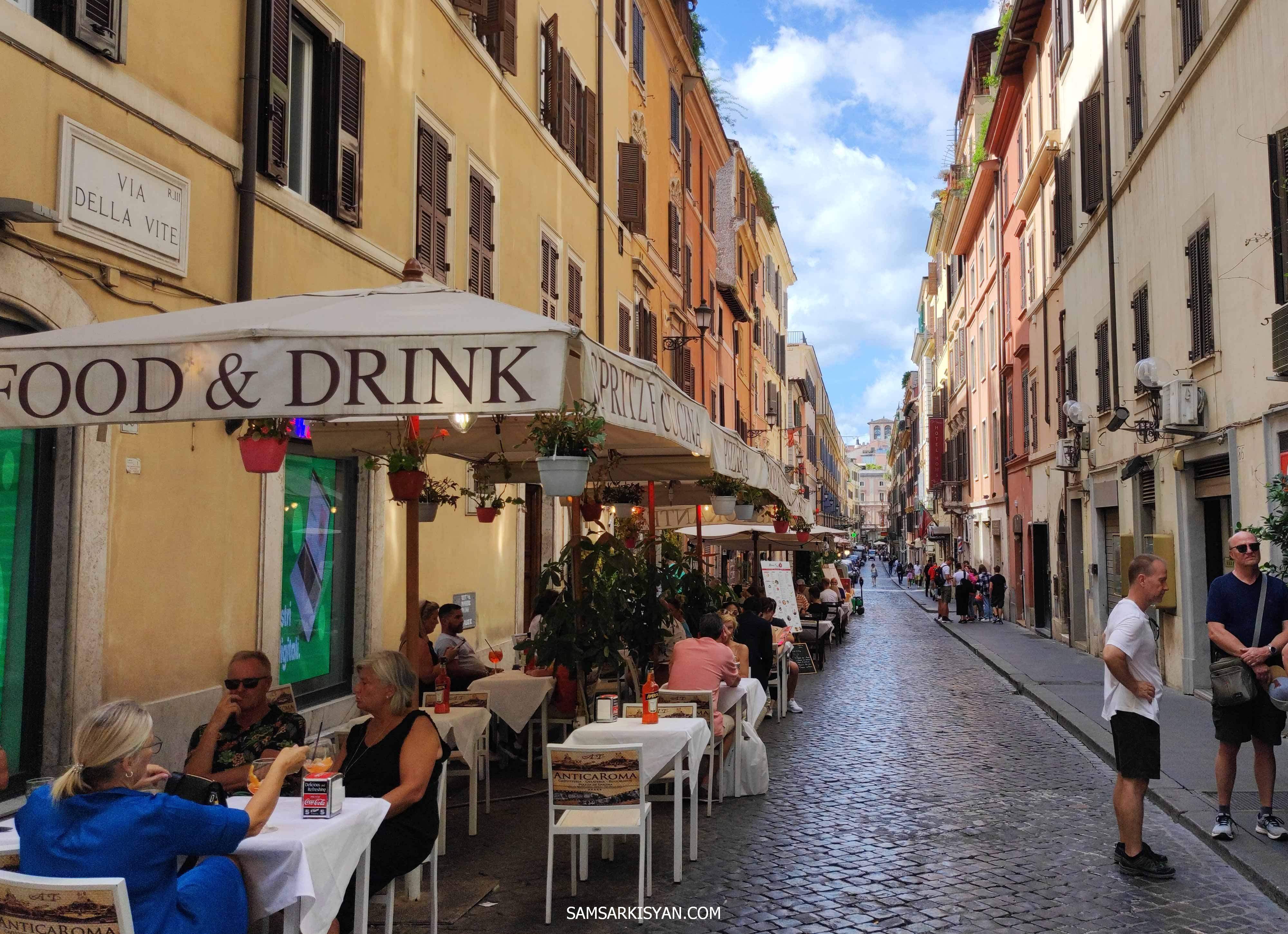 Via delle Vita, Campo Marzio, Rome