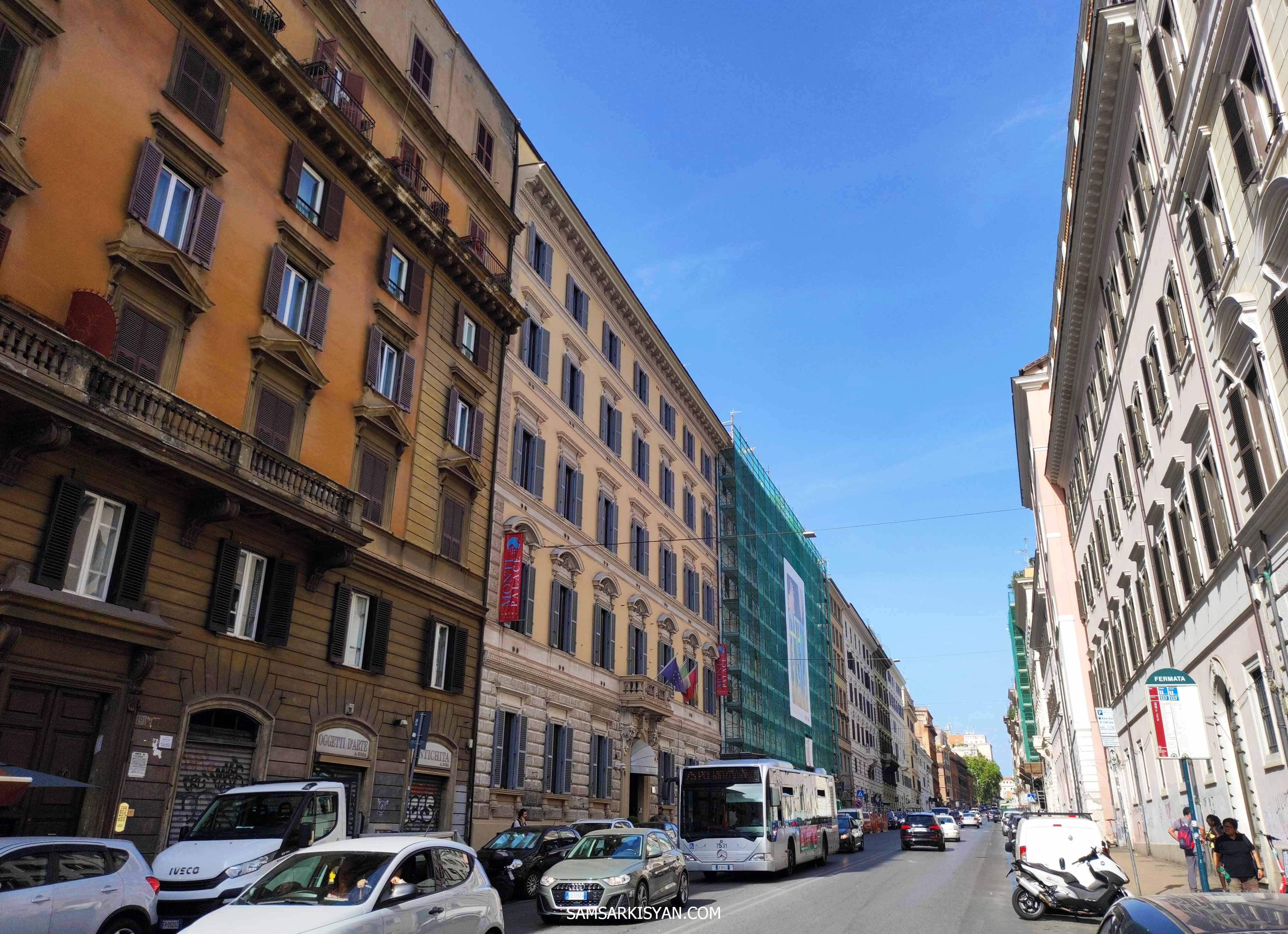Via Cavour, Monti, Rome