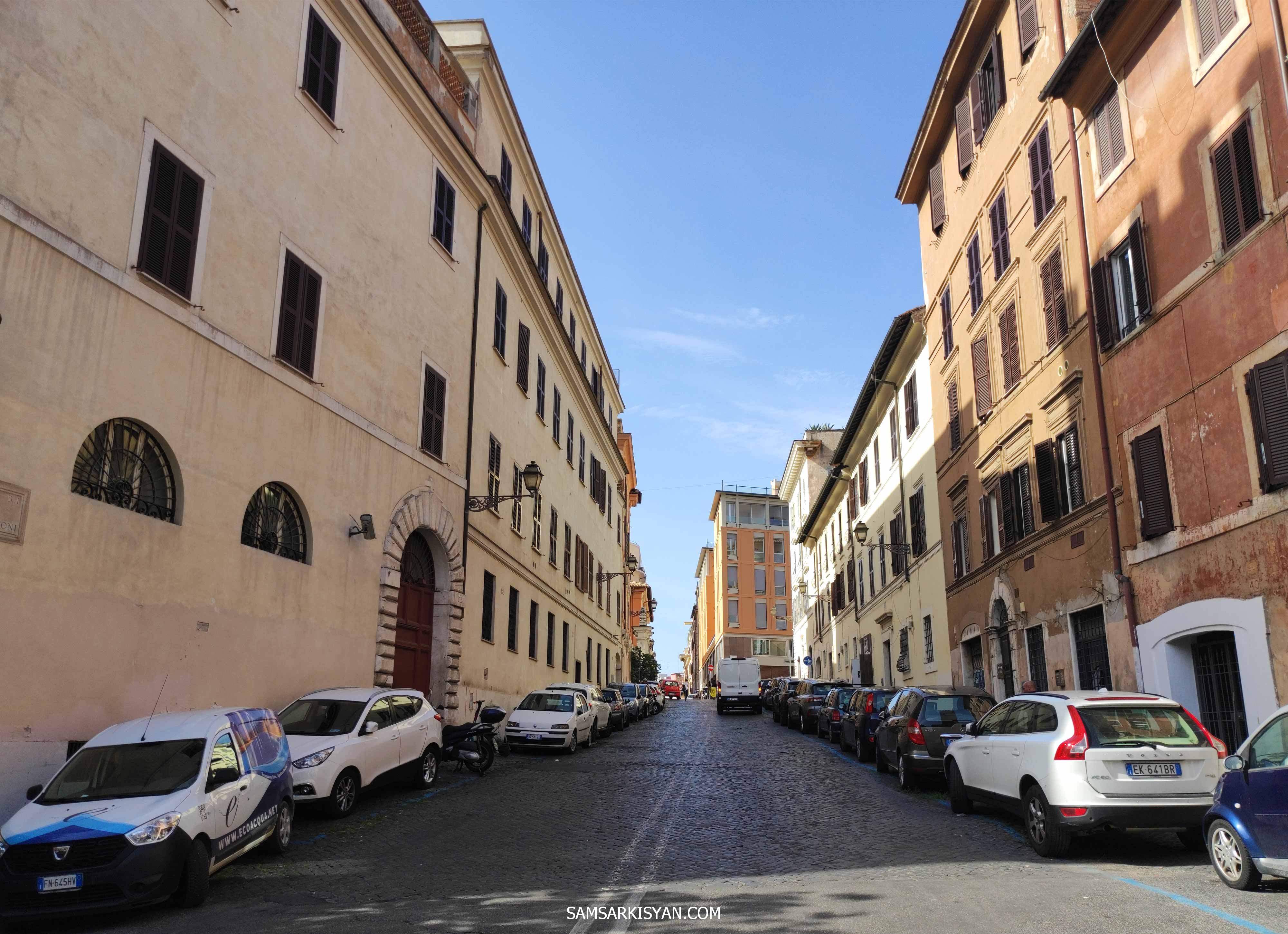 Via dei Quattro Cantoni, Monti, Rome